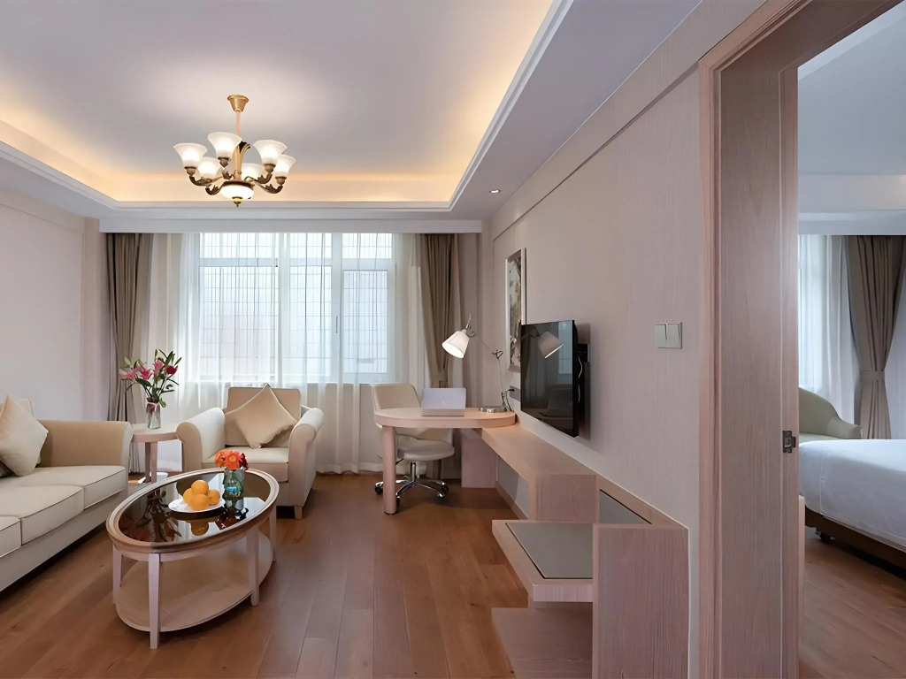 Vienna International Hotel (Beijing Qingyuan Road Metro Station)