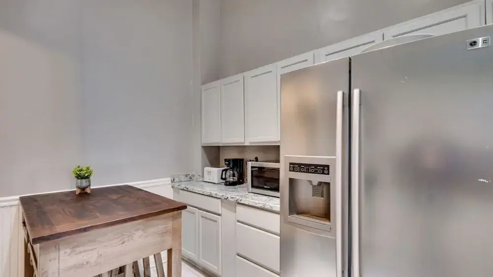 Elegant 2BR on Forsyth Park