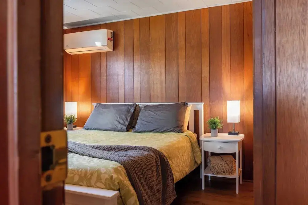 The Lake Life by Avantstay Lakefront + View + Hot Tub