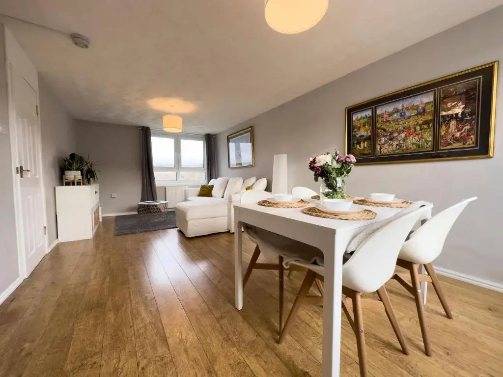 Beautiful & Elegant 2BD Scandi Style Duplex