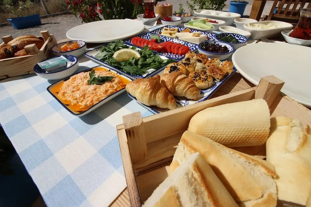 Onal Tas Konak