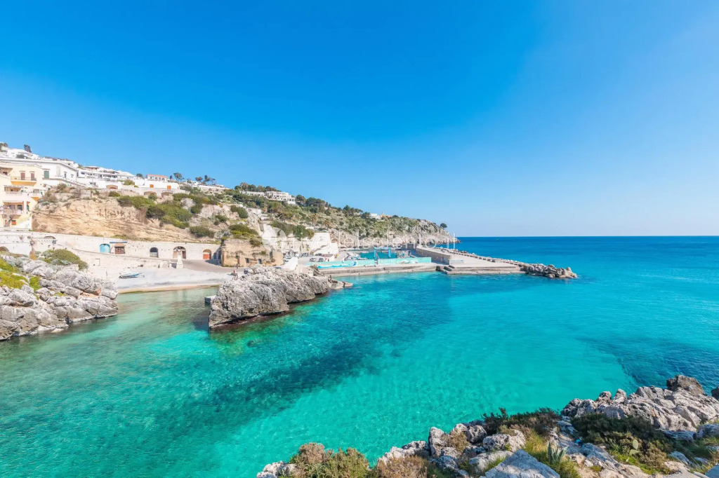 New house located in Castro, in a quiet residential area-Bellaria PT