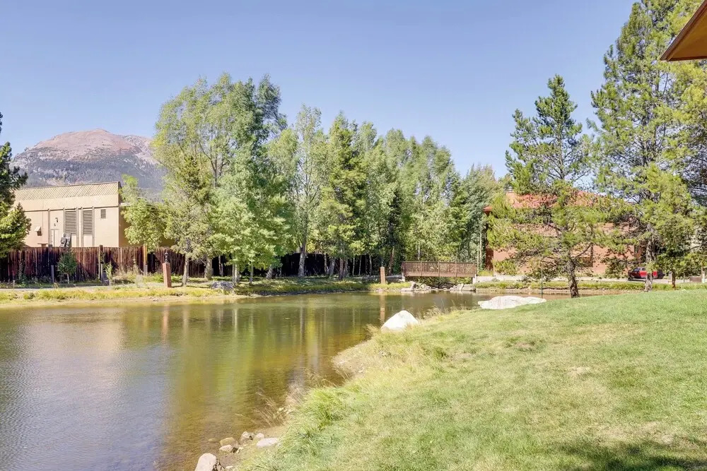 1/2 Mi to Lake Dillon: Mtn-view Condo in Frisco