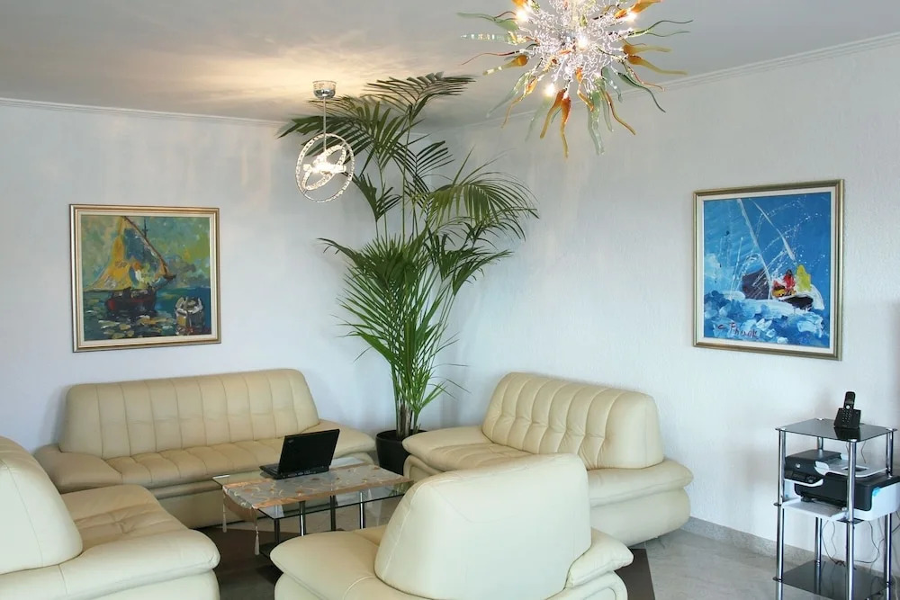 Luxury Apartment in Opatija for 8 People With Pool and Silk Bedding
