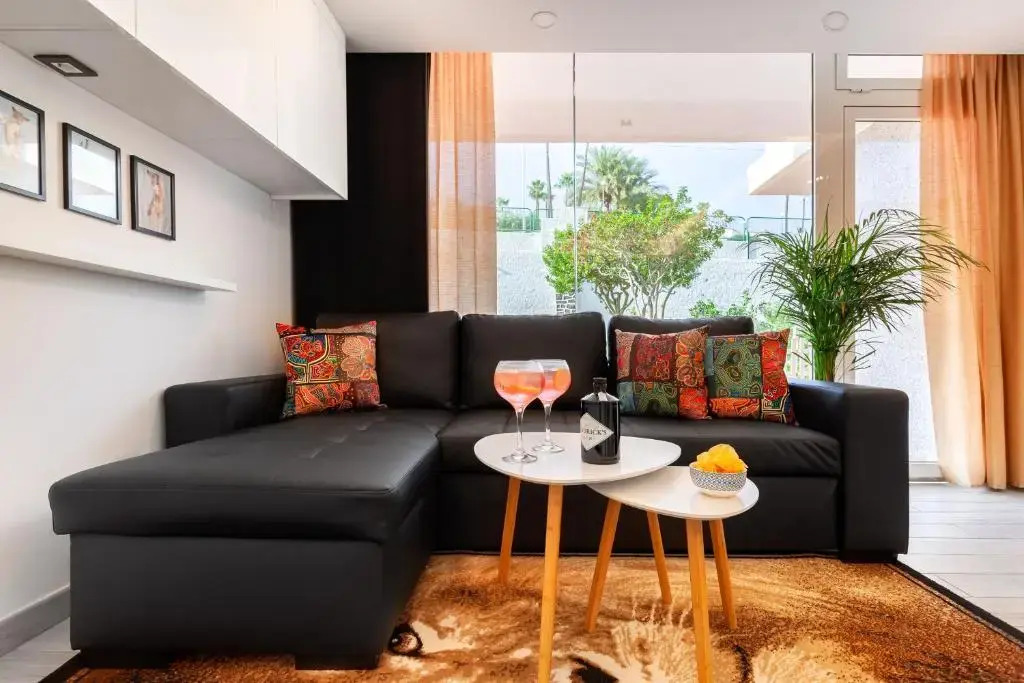 Modern & Elegant Loft