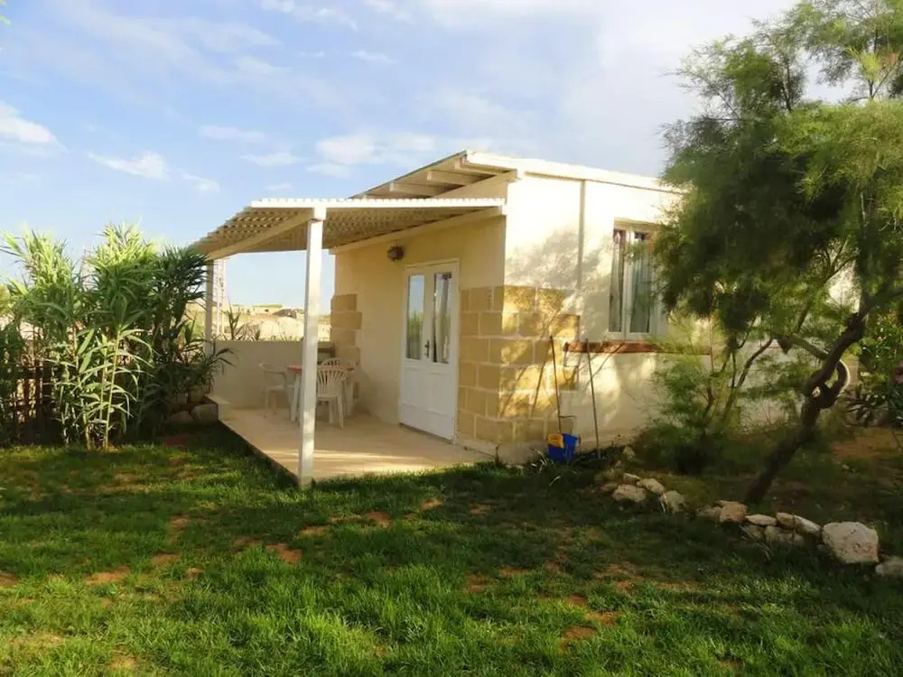 House With one Bedroom in Lampedusa, With Wonderful sea View, Enclosed Garden and Wifi - 1 km From the Beach