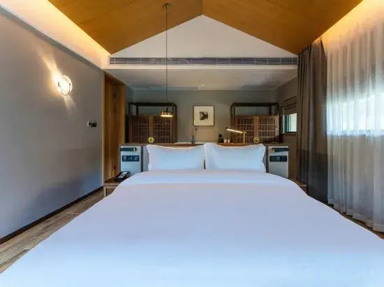 Pure Land Hotspring Resort