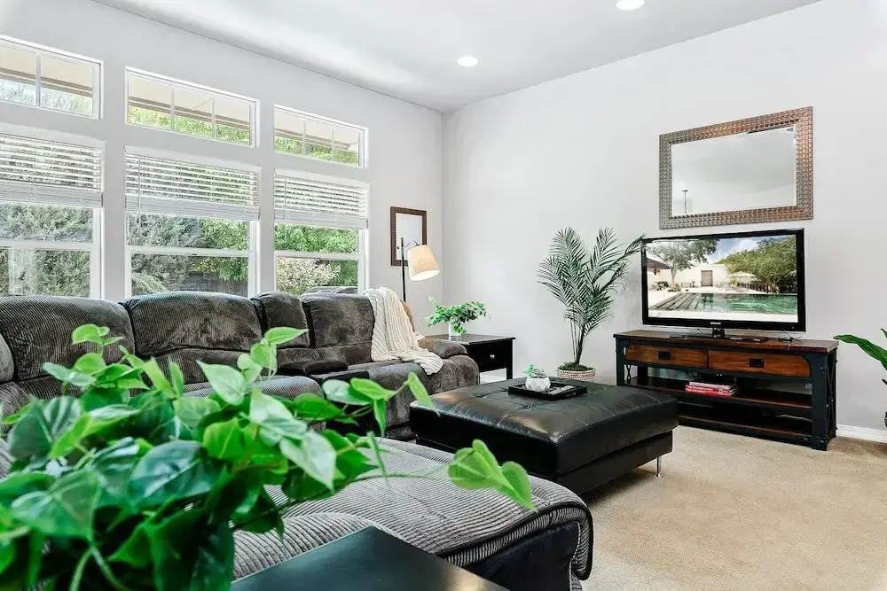 Heart Of Meridian Home Just Mins From The Village