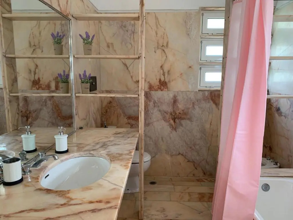 OASIS Exclusive Apartment @ Athenian Riviera