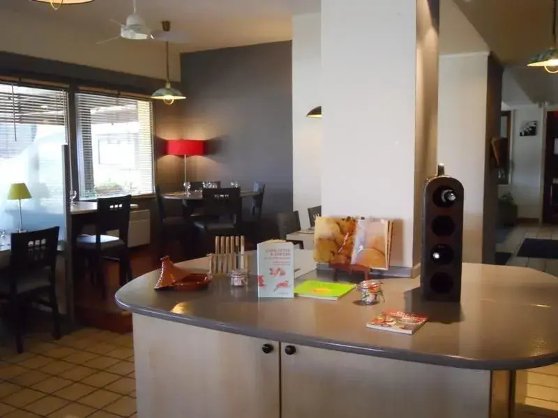 Hotel Kyriad BESANCON - Palente
