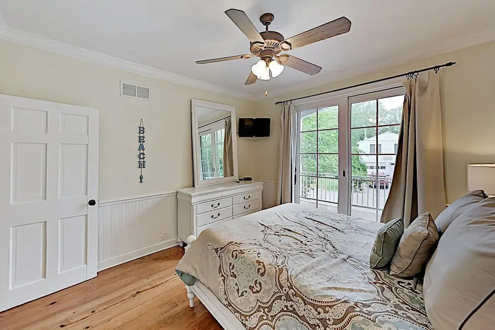 3848cott 6 Bedroom Home