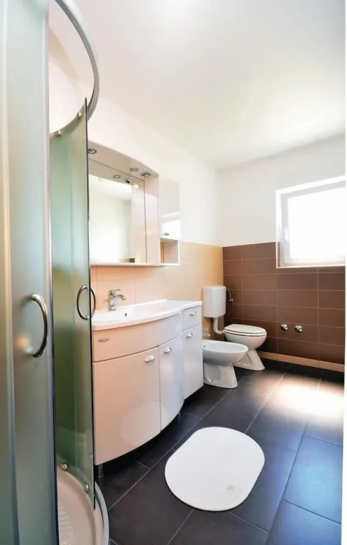 Nice Apartment in Zdrelac With Wifi, 2 Bedrooms and Outdoor Swimming Pool