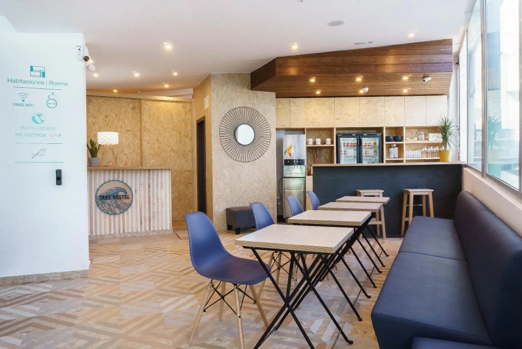 TAKE Hostel Conil