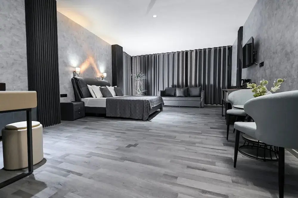 Grey Star Hotel