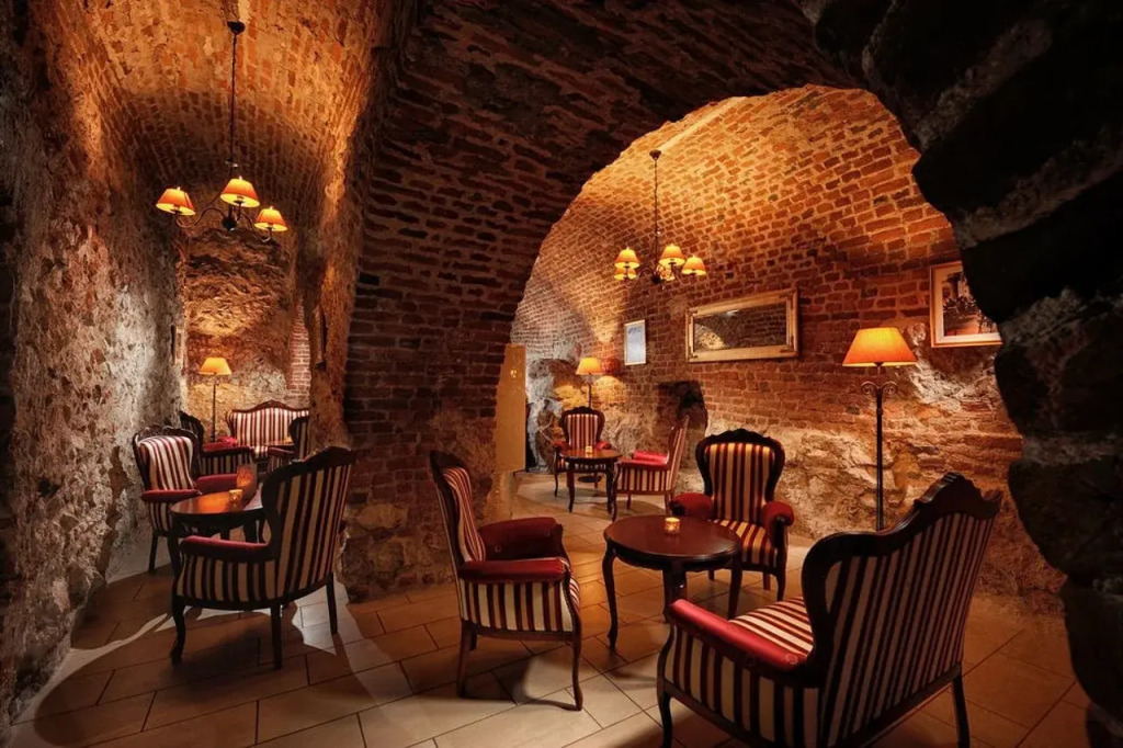 Hotel Santi