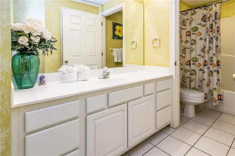 The Enclave 907 - 3 Br condo by RedAwning
