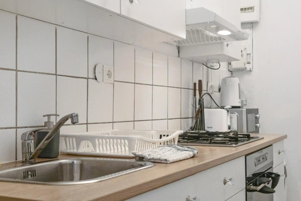 Comfortable 2BR Apt Near Schloss Schönbrunn