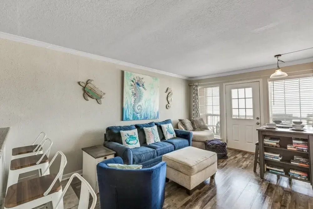 Victorian With A View 3 Bedroom Condo