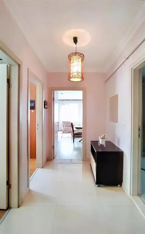 Flat Close to Beach With Balcony in Konyaalti