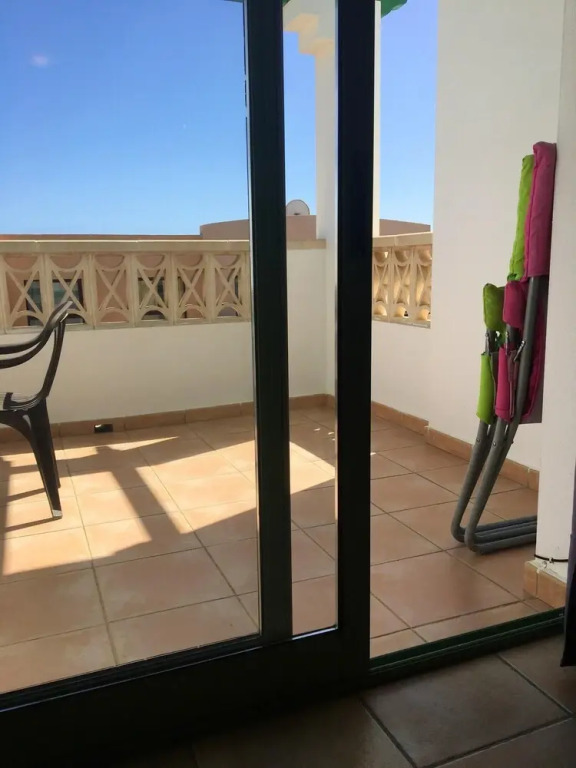 Apartment With one Bedroom in Castillo Caleta de Fuste, With Wonderful Mountain View, Shared Pool and Enclosed Garden