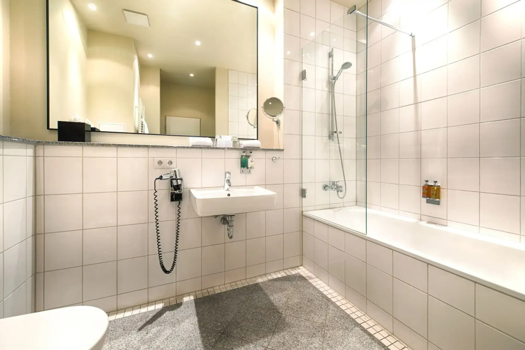 Mondrian Suites Berlin am Checkpoint Charlie