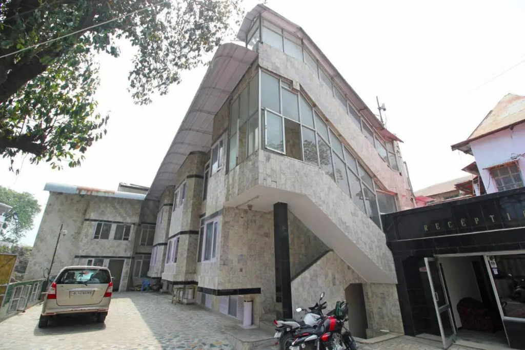 Hotel Charlene - Mall Road, Mussoorie