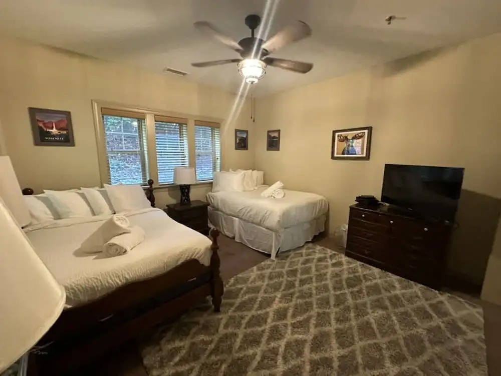 Scenic 2BR Condo w Porch Pool Near Slope Trails