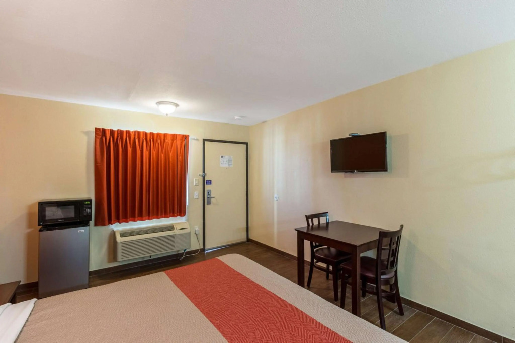 Motel 6-Blythe, CA - South