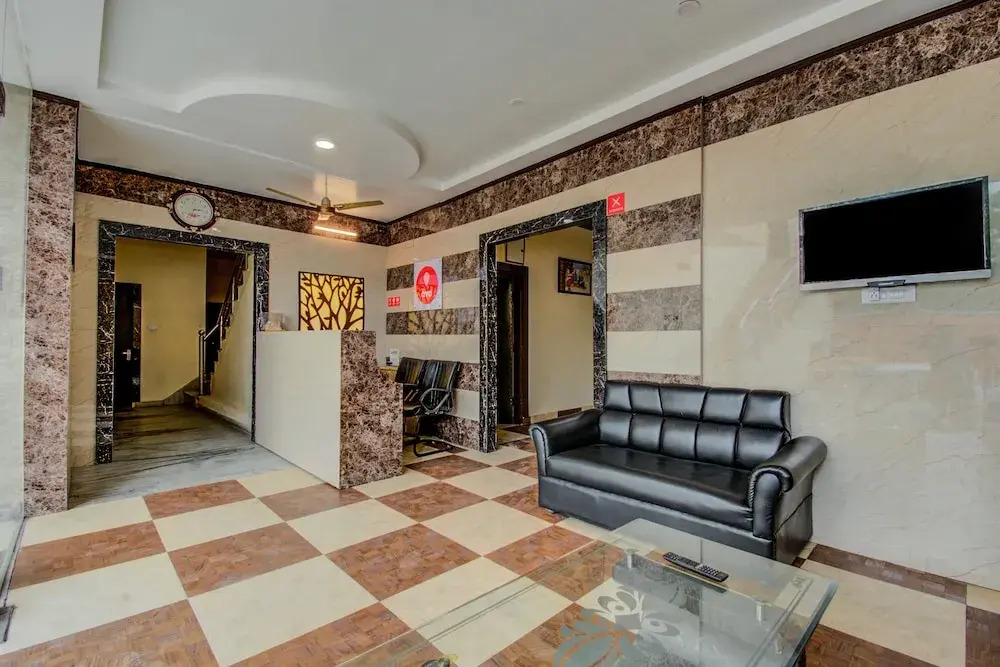 Capital O 16579 Hotel Dream Palace