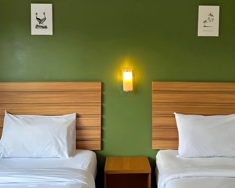 Ponburi Hotel
