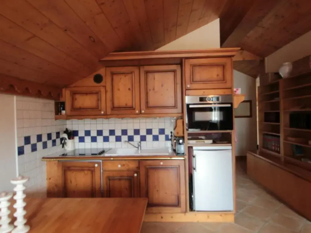 Appartement Les Carroz d'Arâches, 4 pièces, 6 personnes - FR-1-572-241