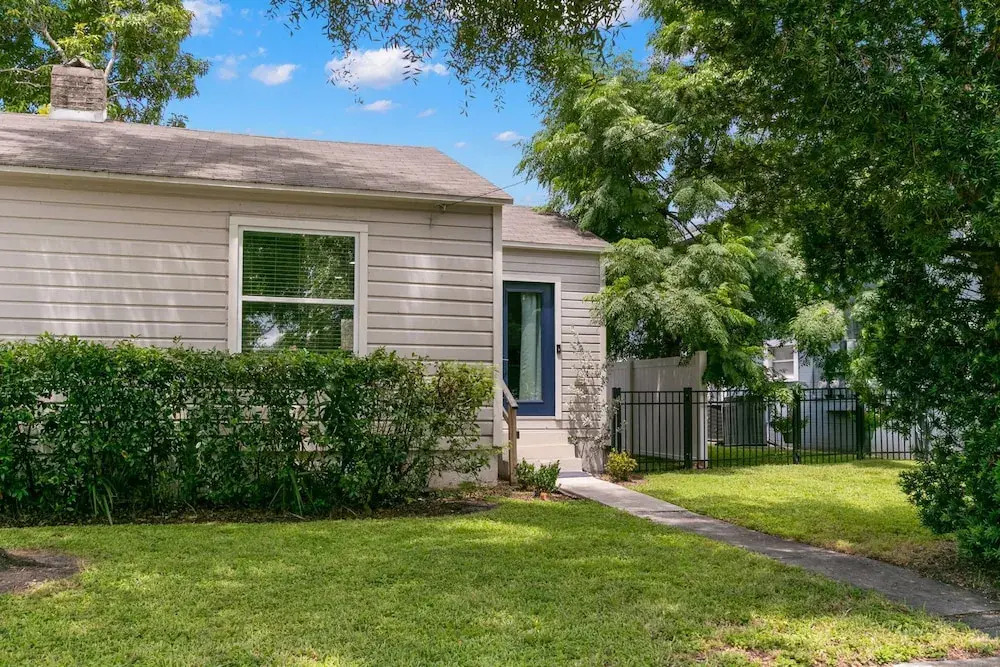 NEW Soho Sanctuary - Gorgeous Apartment Steps to S Howard Ave With Fenced Yard