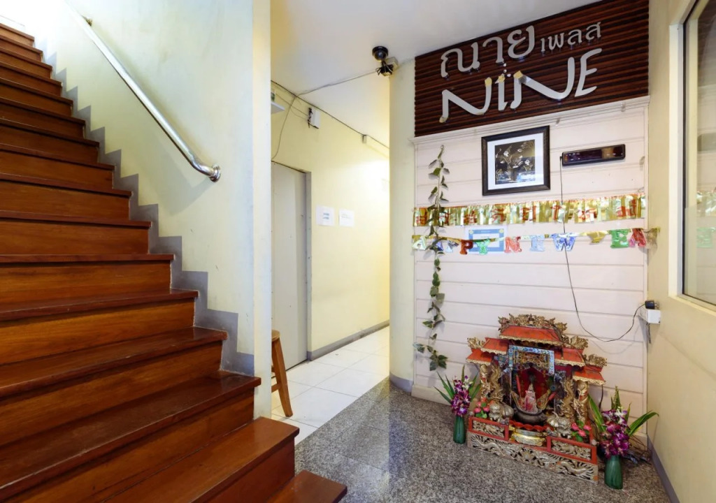 Nine Place - Sukhumwit Soi 40-Rama4 branch