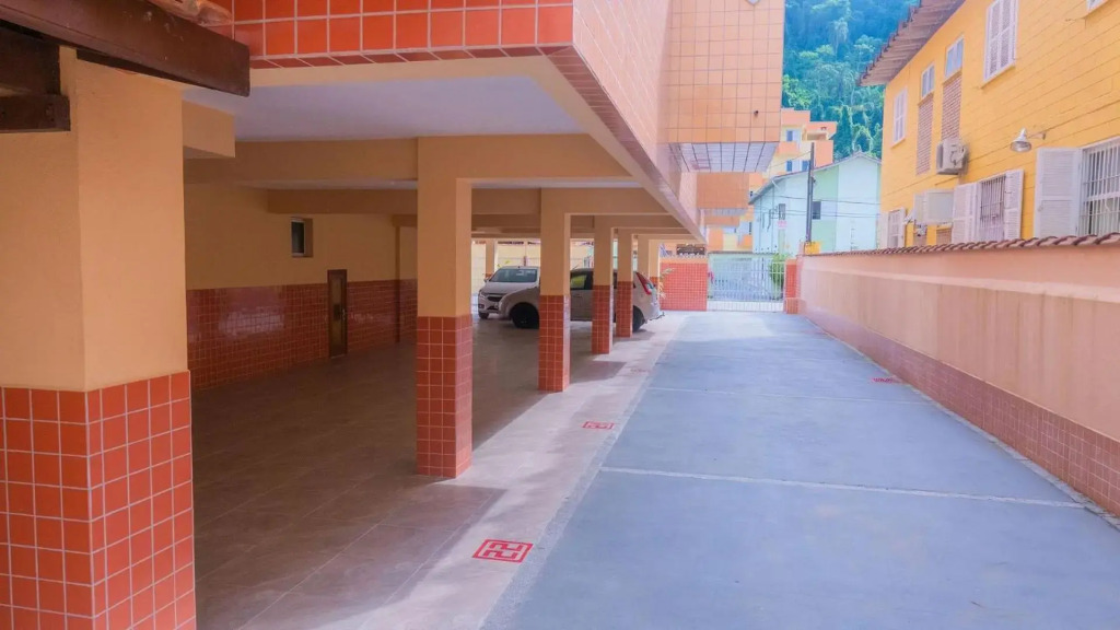 2 Quartos 2 Vagas Garagem Próximo Praia Grande de Ubatuba PET