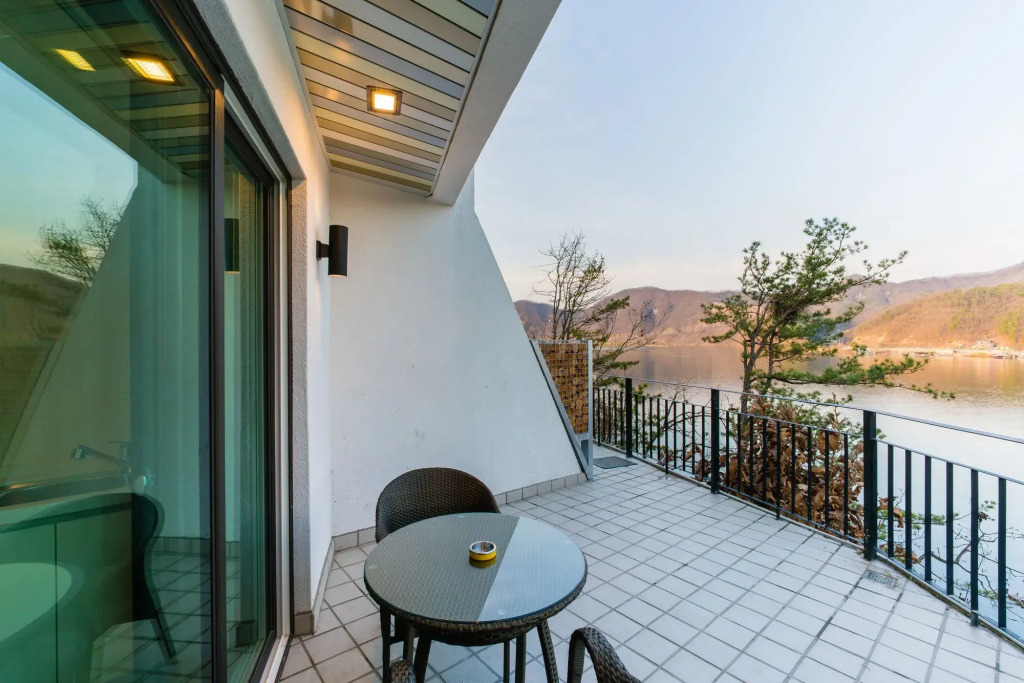 W Jiwoo Resort