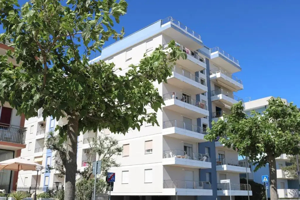 Modern Flat With sea View-beahost