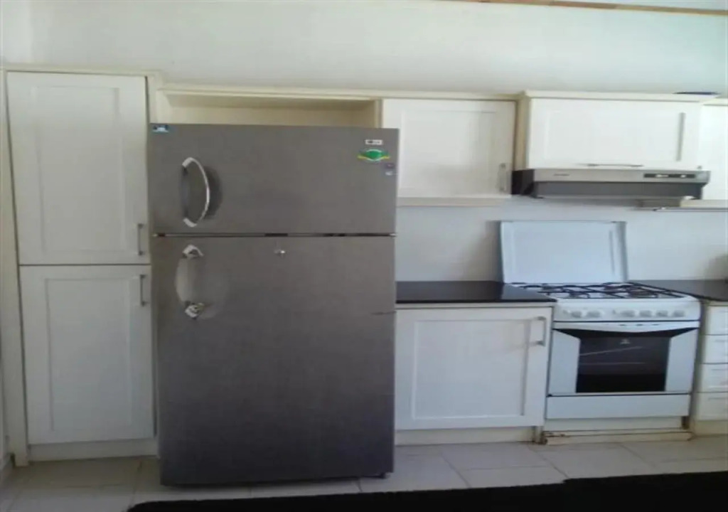 Negombo Blue Villa Hotel