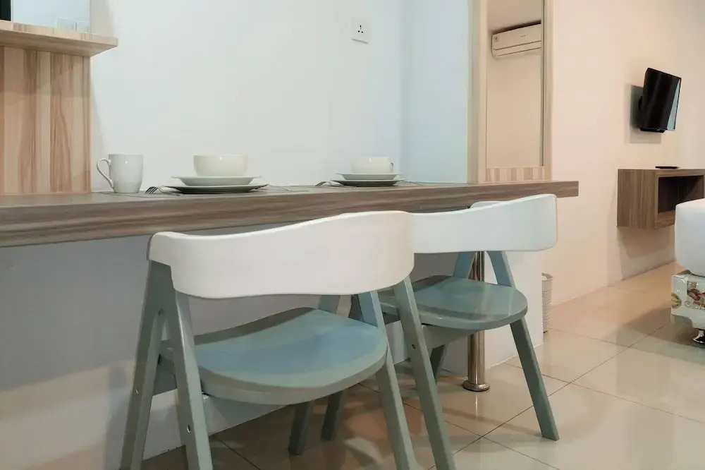 Simply Look And Cozy Studio At De Prima Apartment