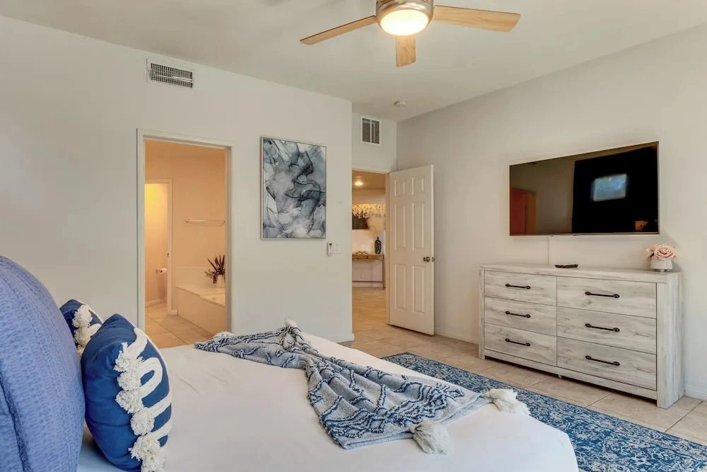 Country Club Perks! Indio Golf Haven on Fairway