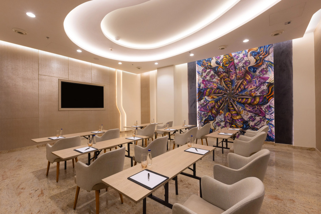 Crowne Plaza Alexandria Mirage by IHG