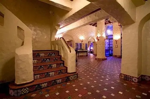 Gaylord Suites