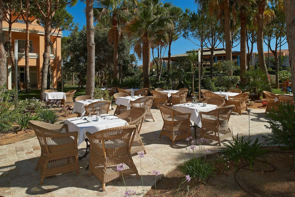 Отель Hipotels Barrosa Garden