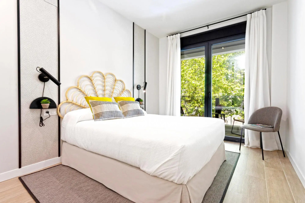 Modern 1BD Apartment With Terrace Pool and Parking Arruzafa V