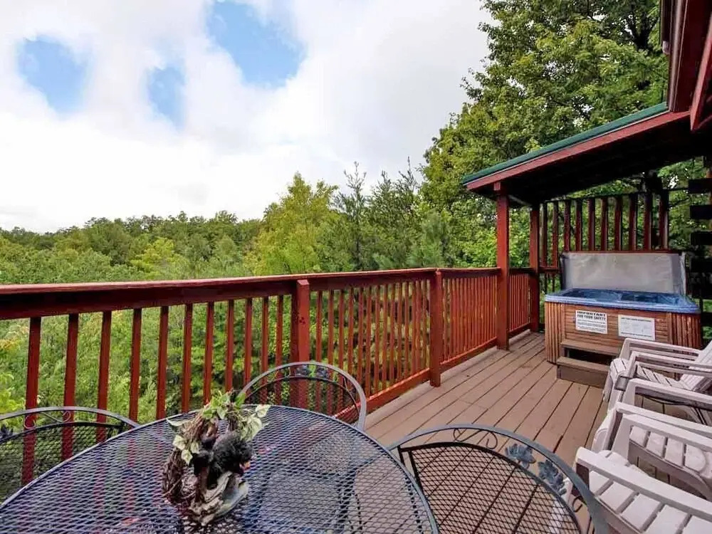 Three Bears Cabin 1 Bedroom Home with Hot Tub