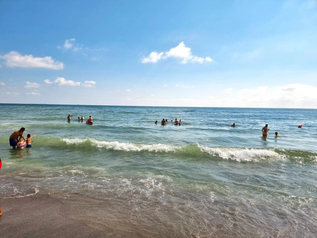 Complex Modern Mamaia