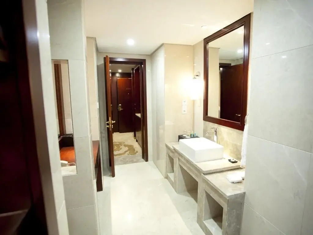 New Era Hotel