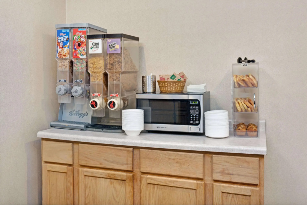 Red Lion Inn & Suites Elk Grove Village