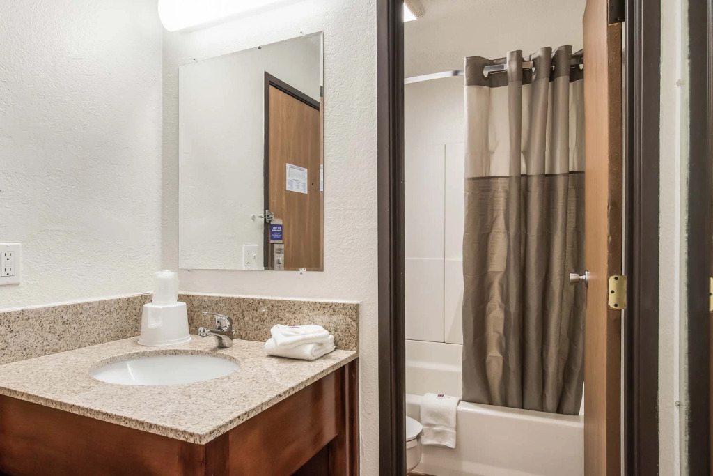 Motel 6-Naperville, IL