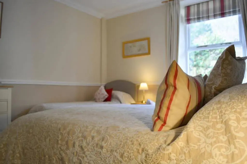 Riverside Bed  Breakfast