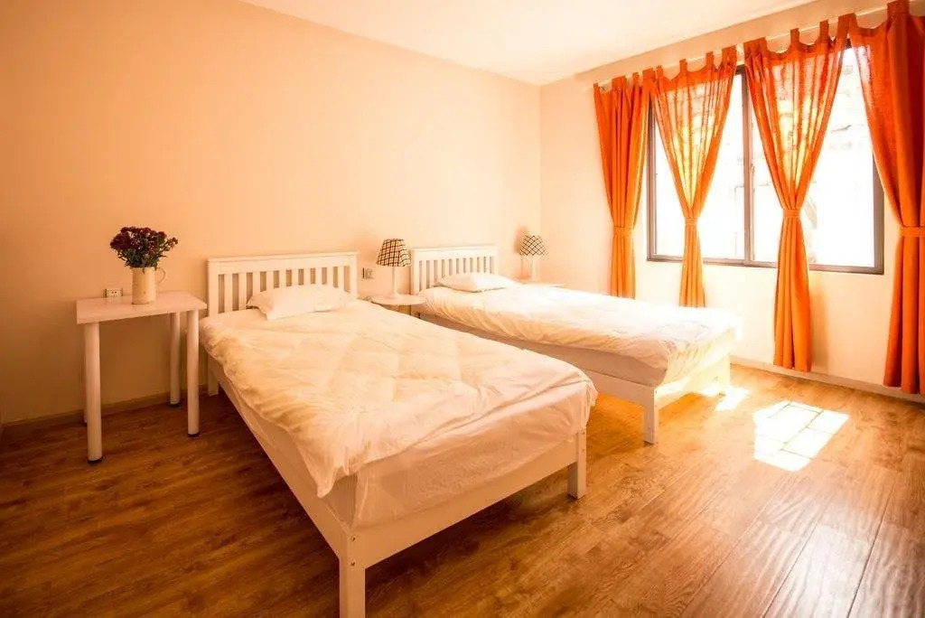 Dali Times Hostel